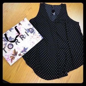 Torrid Sz 2 Black Polka-Dot Tank, NWT